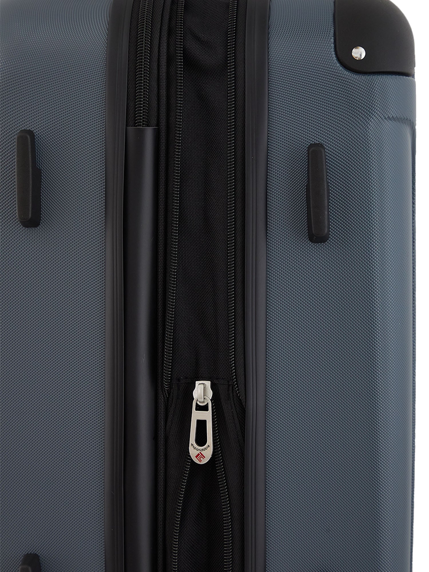 Travelers Club 22 inch Hardside Expandable Rolling Spinner Carry-On