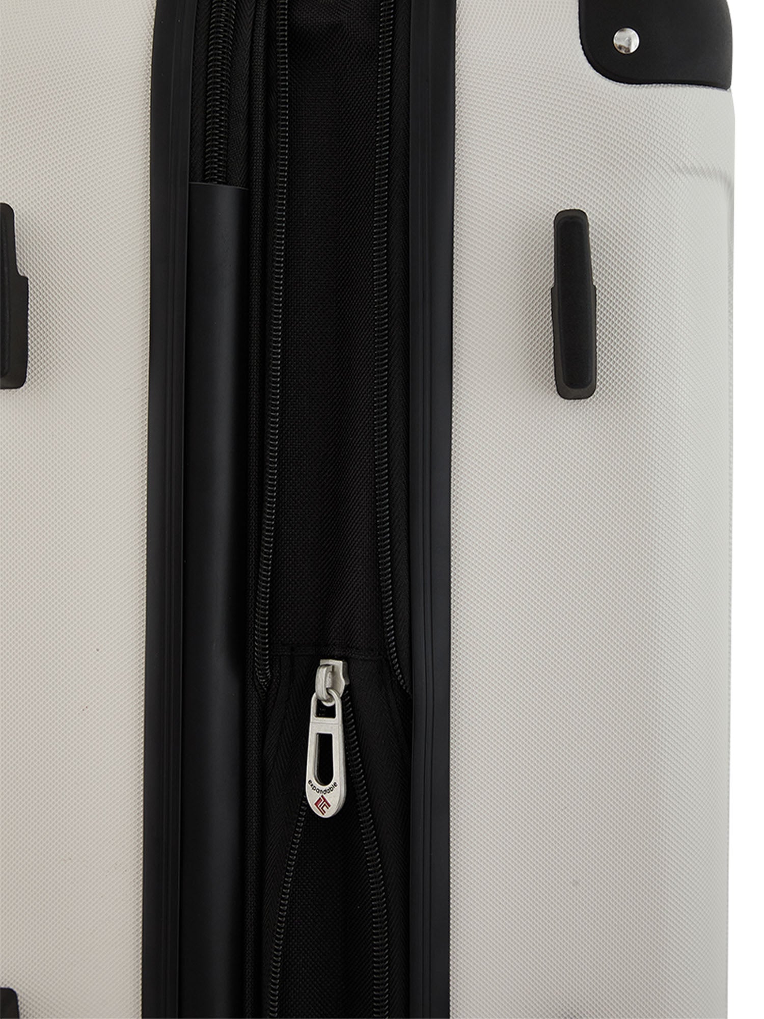 Travelers Club 22 inch Hardside Expandable Rolling Spinner Carry-On