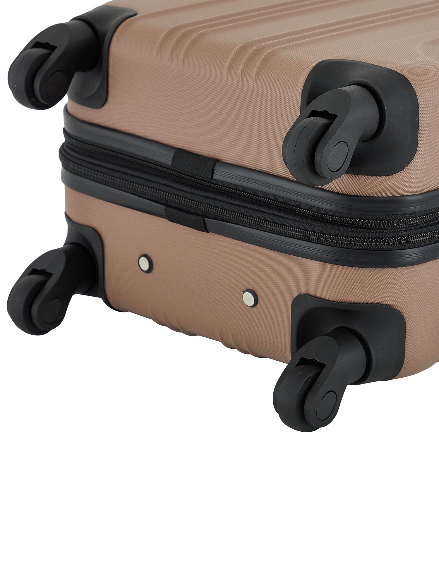 Travelers Club 22 inch Hardside Expandable Rolling Spinner Carry-On