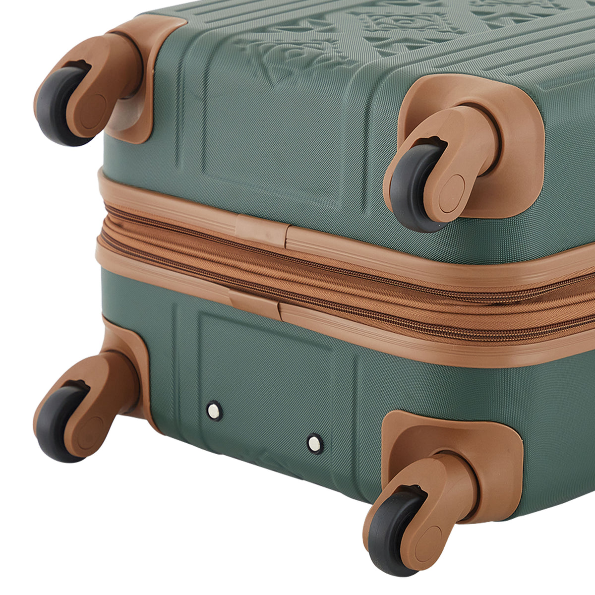 Wrangler 22" and 18" Heartland 2-Piece Carry-On Luggage Set